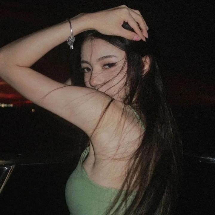 一个新足球